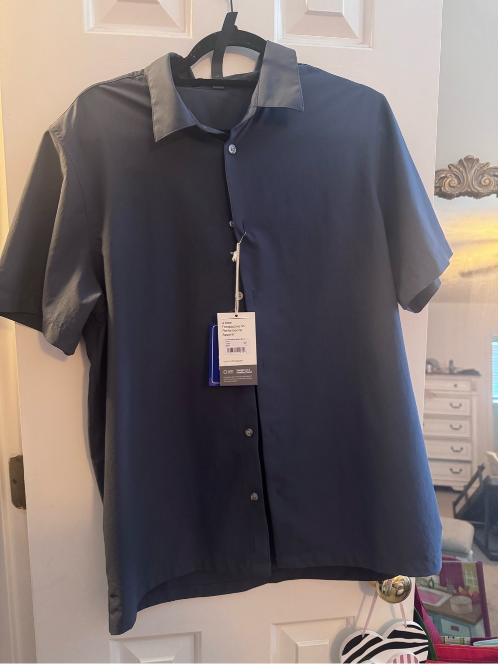 Vuori Men’s Manhattan Button Down Azure Large NWT